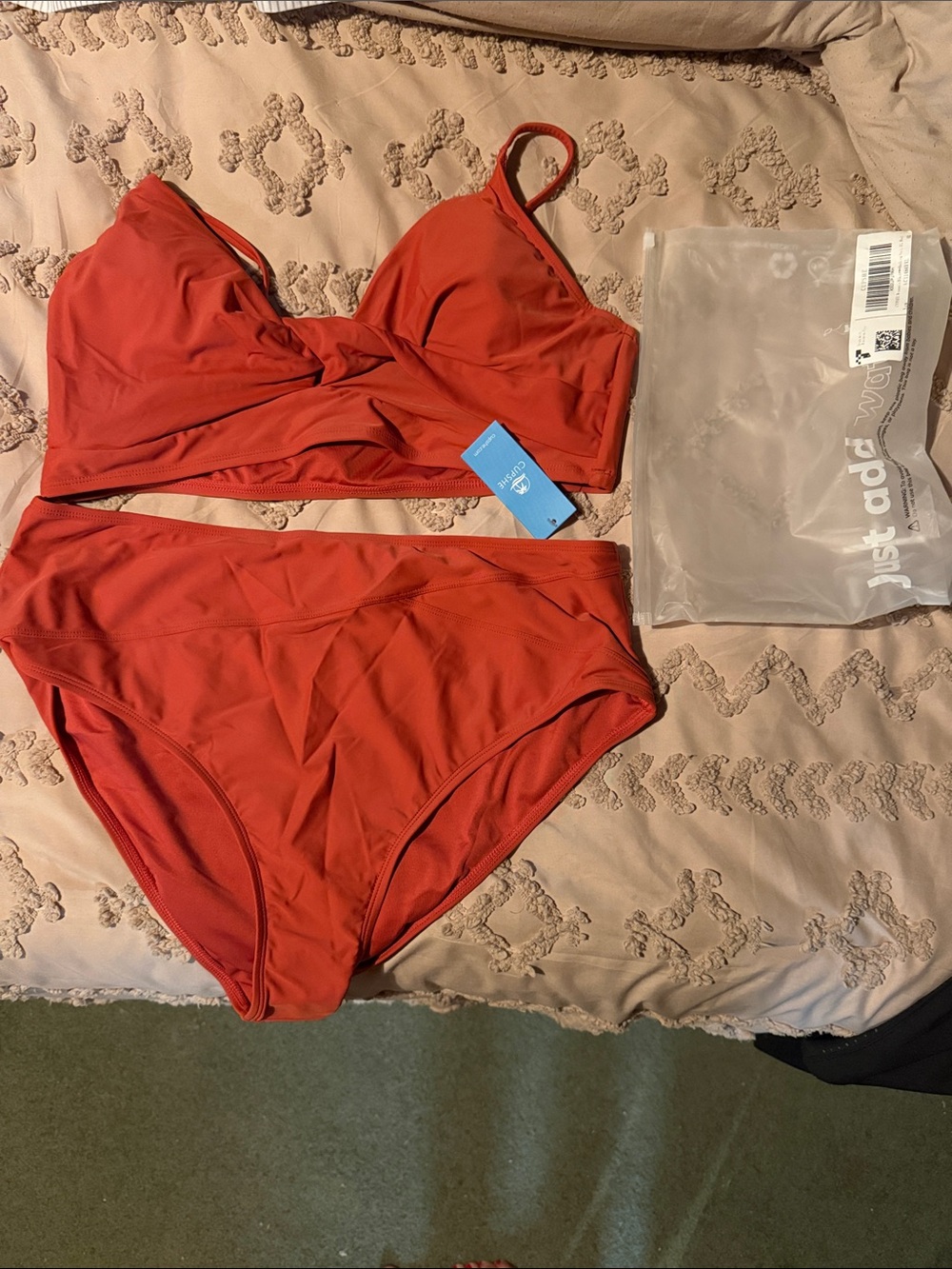 Cupshe Crimson High-Waist Bikini Set